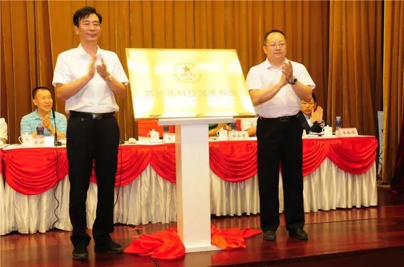 1532661811956858.jpg 1532661811956858.jpg