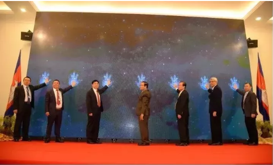 1512711725548377.png blob.png