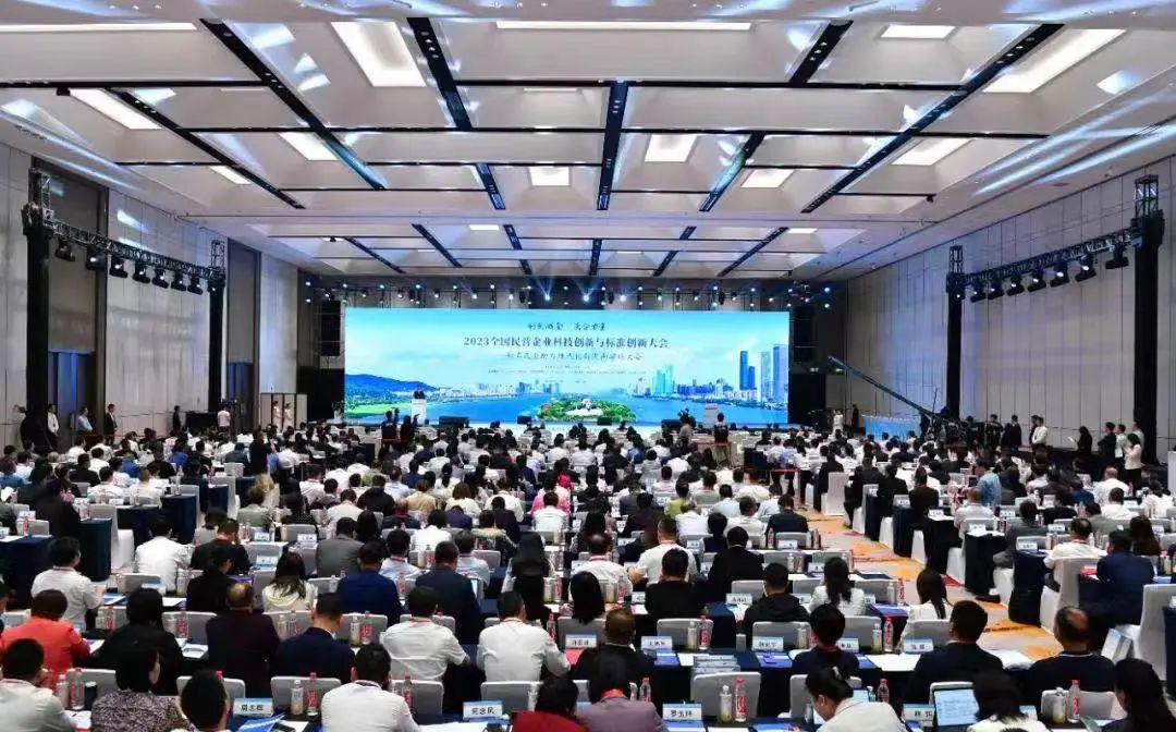 1698032044367392.jpg 1698032044367392.jpg