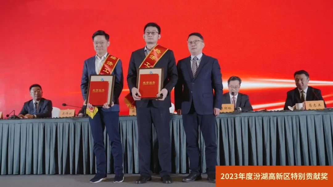 1708669549452349.jpg 1708669549452349.jpg